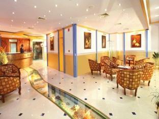 Grand Seasons Hotel Kochi Exterior photo